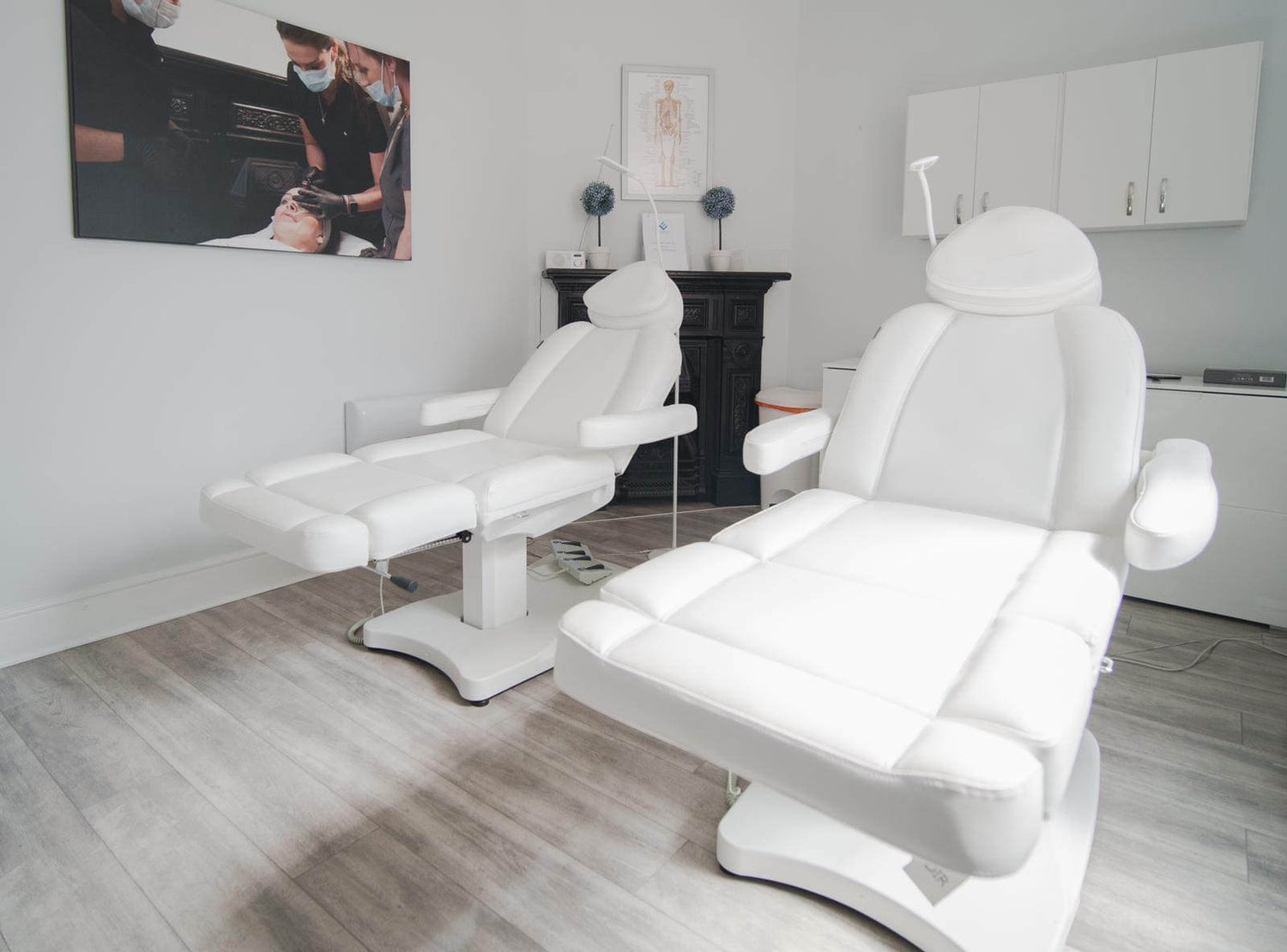 A view of Empire's comfortable chairs for Aesthetics treatments to take place